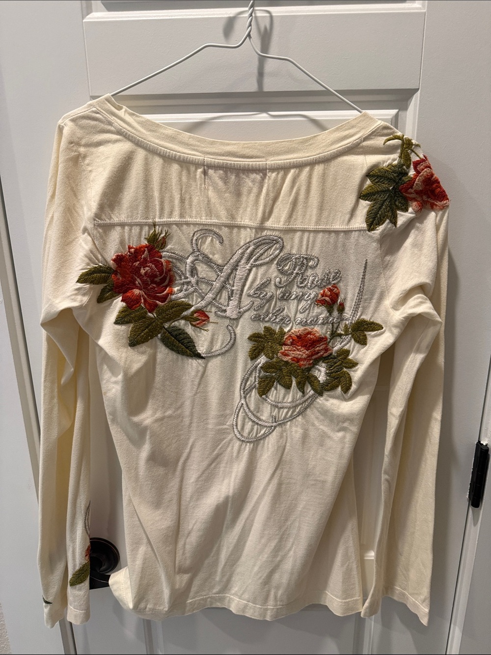 Vintage OWLA Cream V-Neck Long Sleeve Top with Red Floral Embroidery - Picture 8 of 9